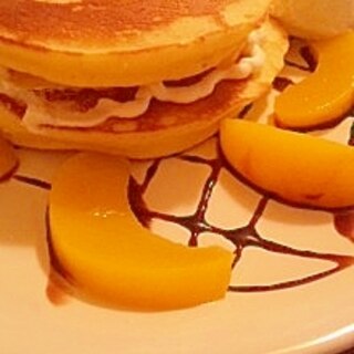 ホットケーキミックスで☆黄桃のパンケーキ